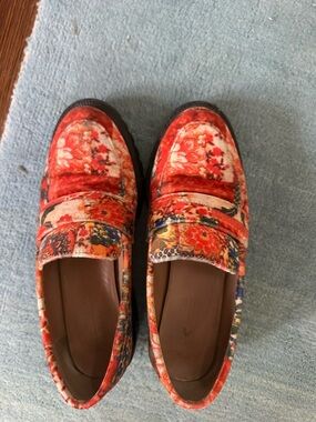 Women’s Floral Red Slip-On Loafers